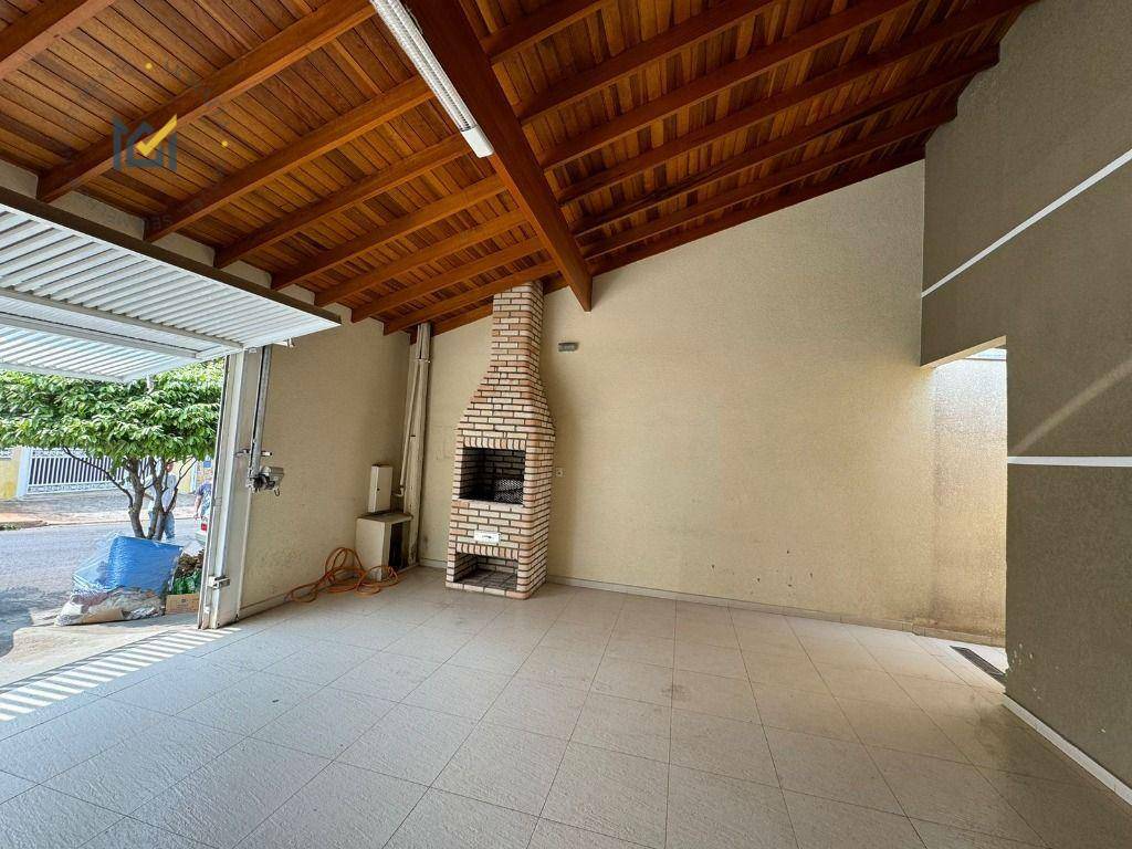 Casa à venda com 3 quartos, 118m² - Foto 2