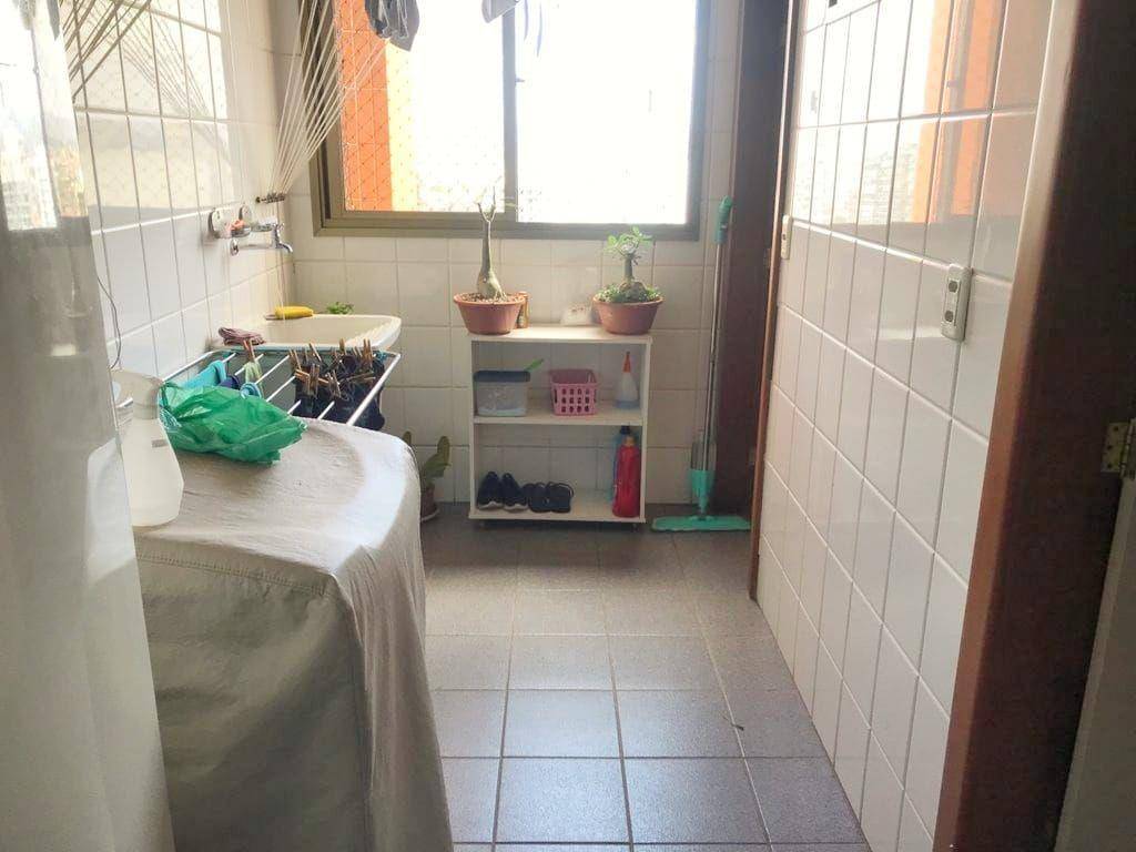 Apartamento à venda com 4 quartos, 140m² - Foto 6