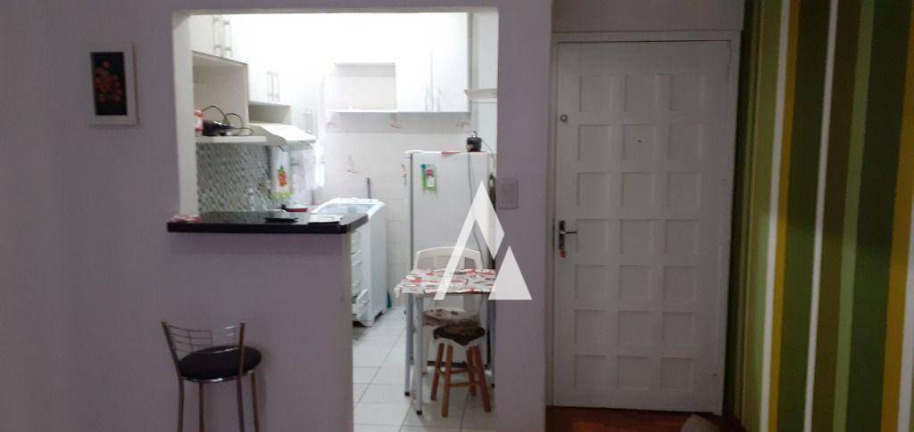 Apartamento à venda com 2 quartos, 51m² - Foto 3