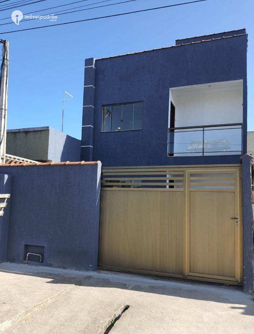 Casa à venda com 2 quartos, 100m² - Foto 1