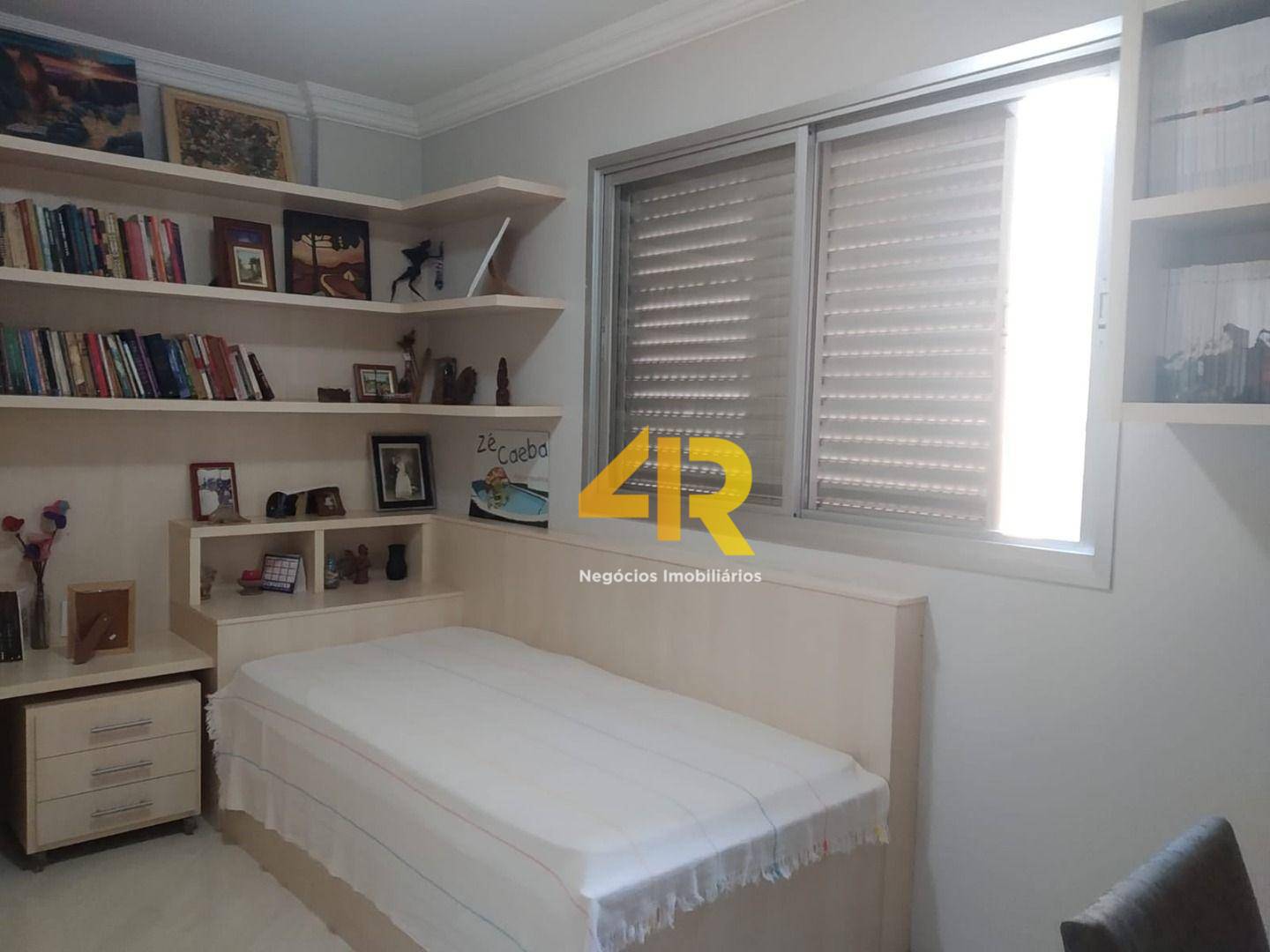 Apartamento à venda com 3 quartos, 128m² - Foto 11