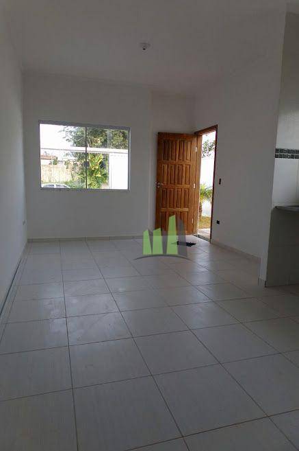 Casa à venda com 2 quartos, 60m² - Foto 18