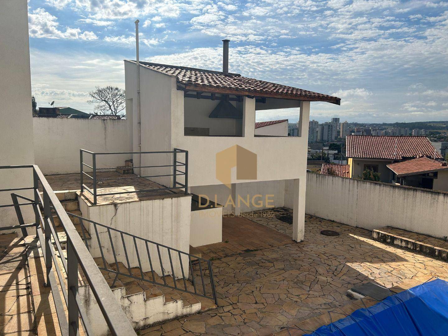 Casa à venda com 4 quartos, 391m² - Foto 5