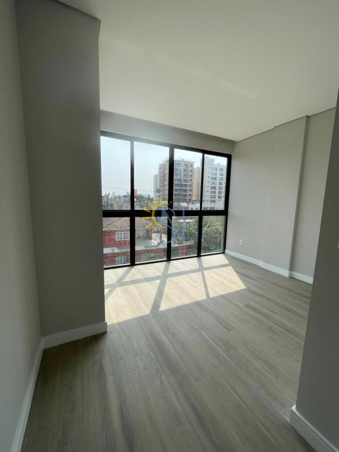 Apartamento à venda com 3 quartos, 93m² - Foto 3