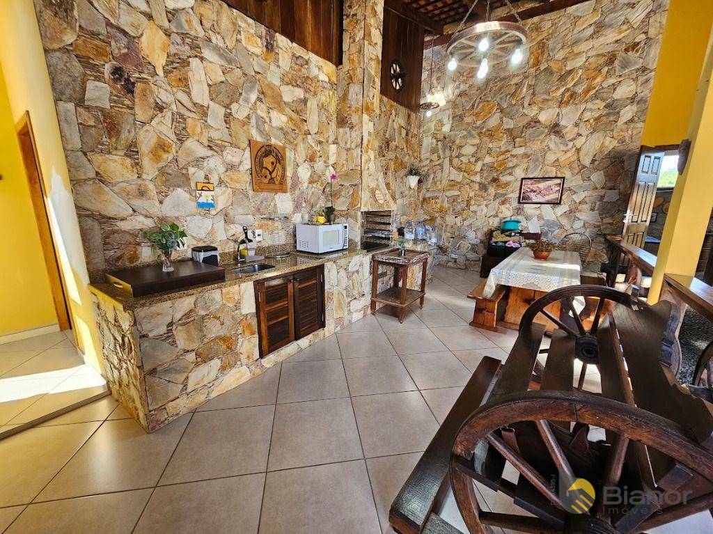 Casa à venda com 3 quartos, 240m² - Foto 18