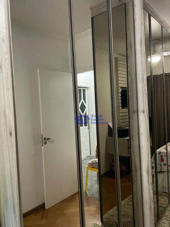 Sobrado à venda com 3 quartos, 200m² - Foto 4