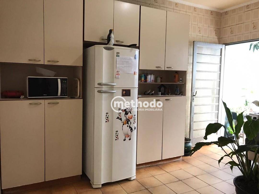 Casa à venda com 3 quartos, 162m² - Foto 9