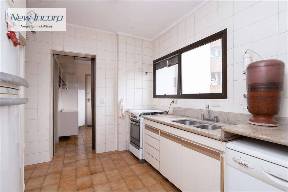 Apartamento à venda com 4 quartos, 204m² - Foto 26