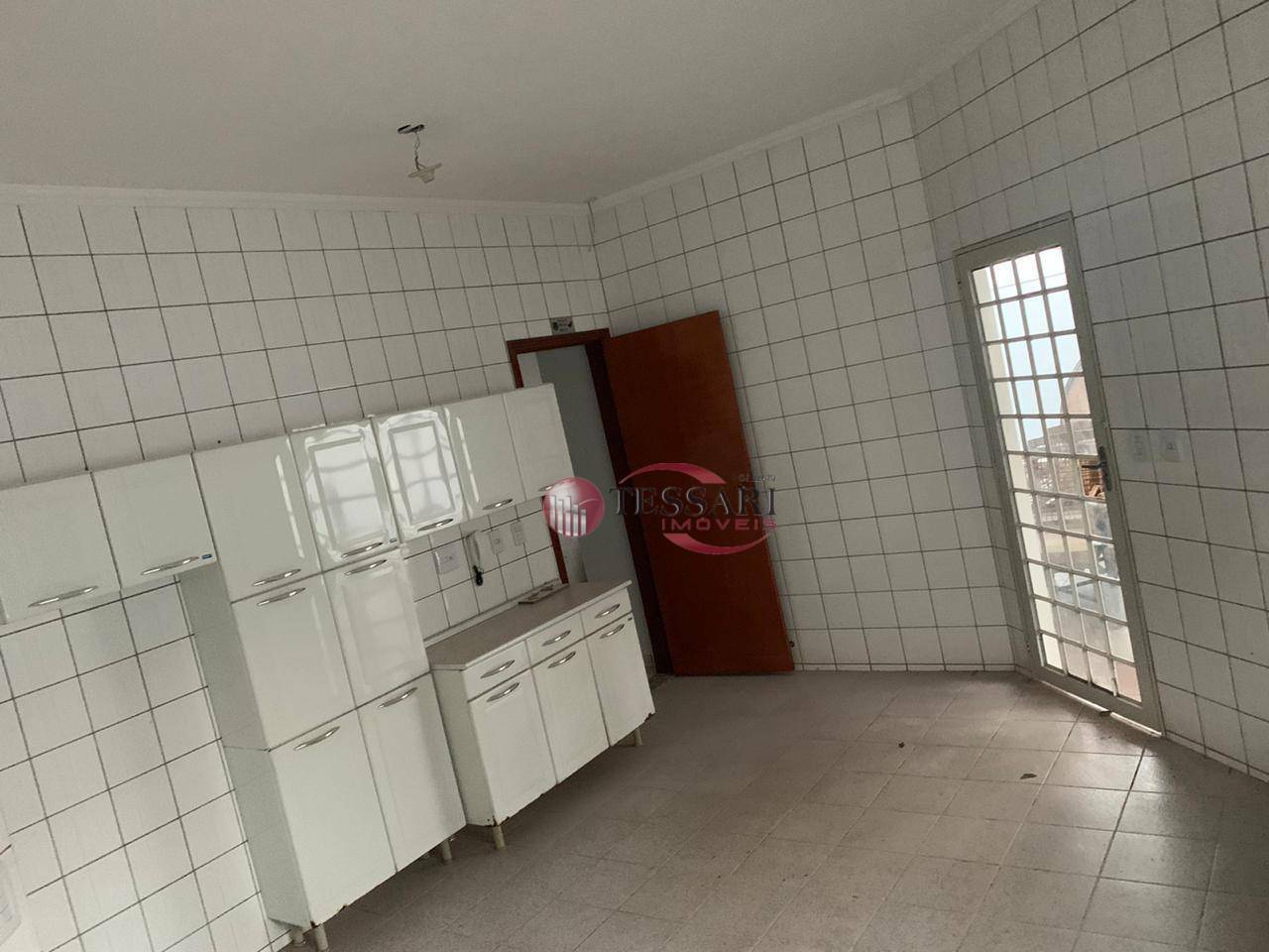 Casa à venda e aluguel com 2 quartos, 220m² - Foto 5