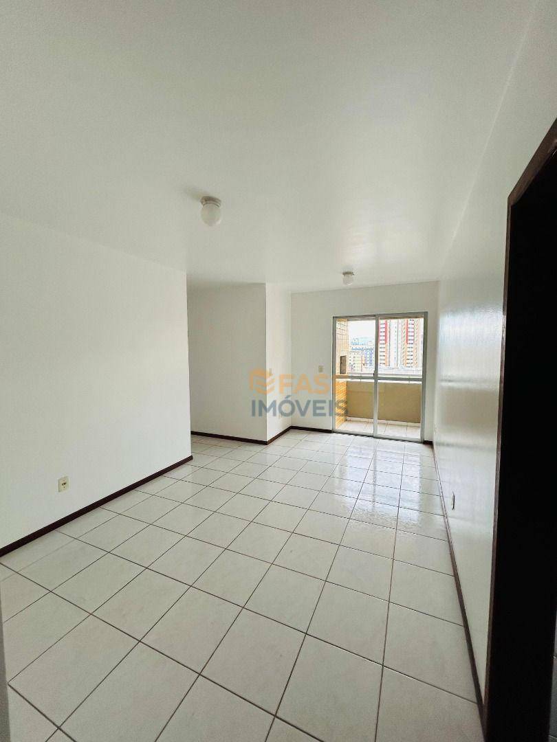 Apartamento à venda com 3 quartos, 80m² - Foto 5