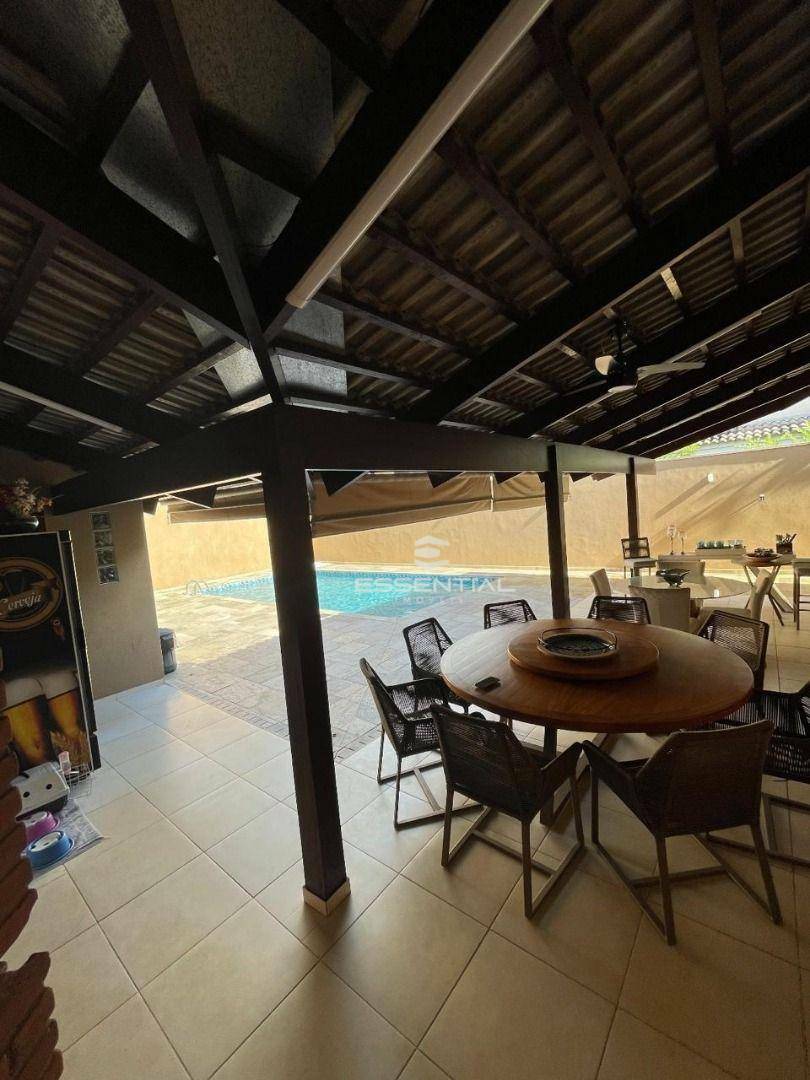 Casa de Condomínio à venda com 5 quartos, 290m² - Foto 3