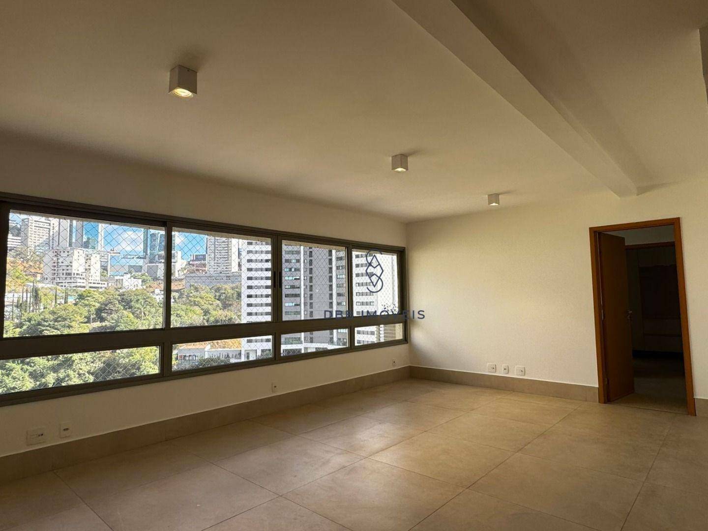 Apartamento à venda com 4 quartos, 163m² - Foto 2