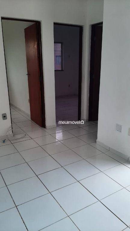 Apartamento à venda com 2 quartos, 42m² - Foto 4