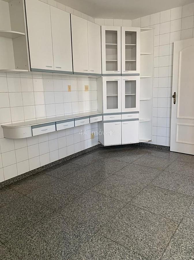 Apartamento à venda com 4 quartos, 180m² - Foto 7