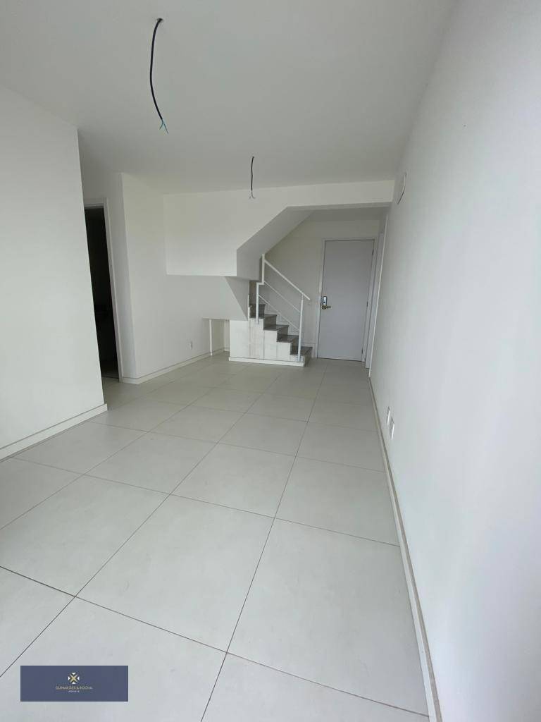 Cobertura à venda com 3 quartos, 148m² - Foto 3