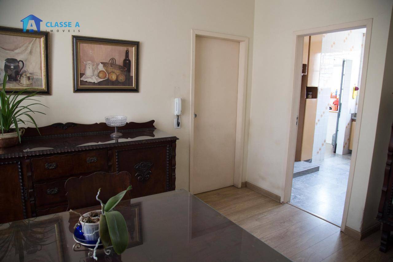 Apartamento à venda com 3 quartos, 140m² - Foto 35