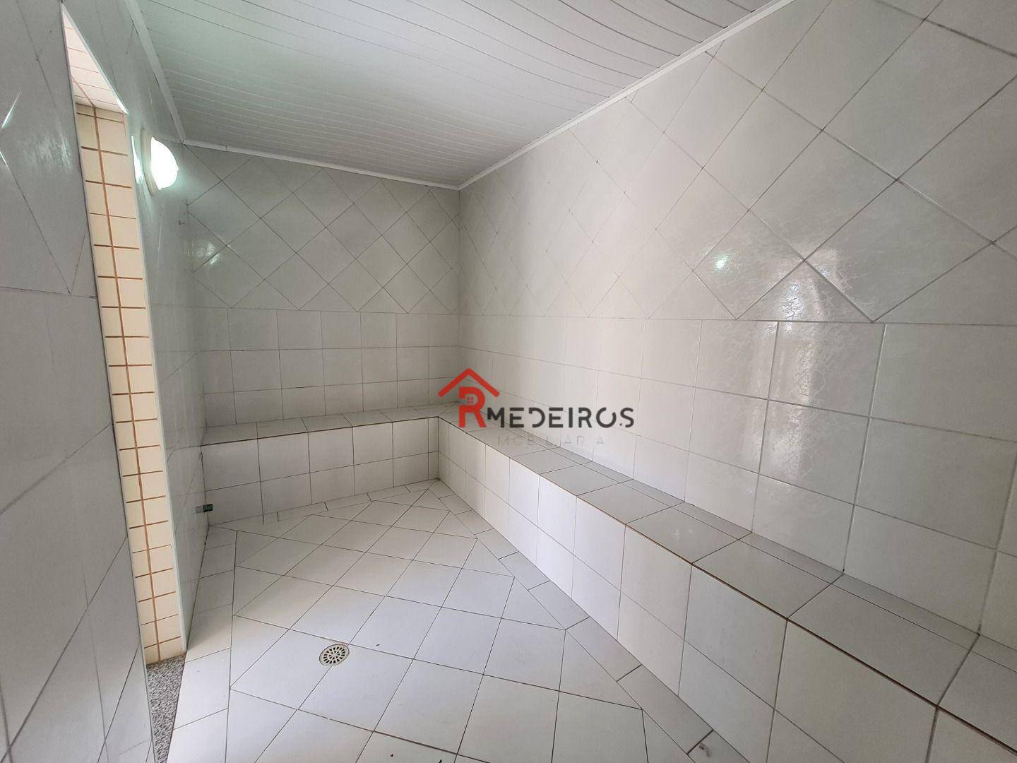 Apartamento à venda com 1 quarto, 47m² - Foto 15