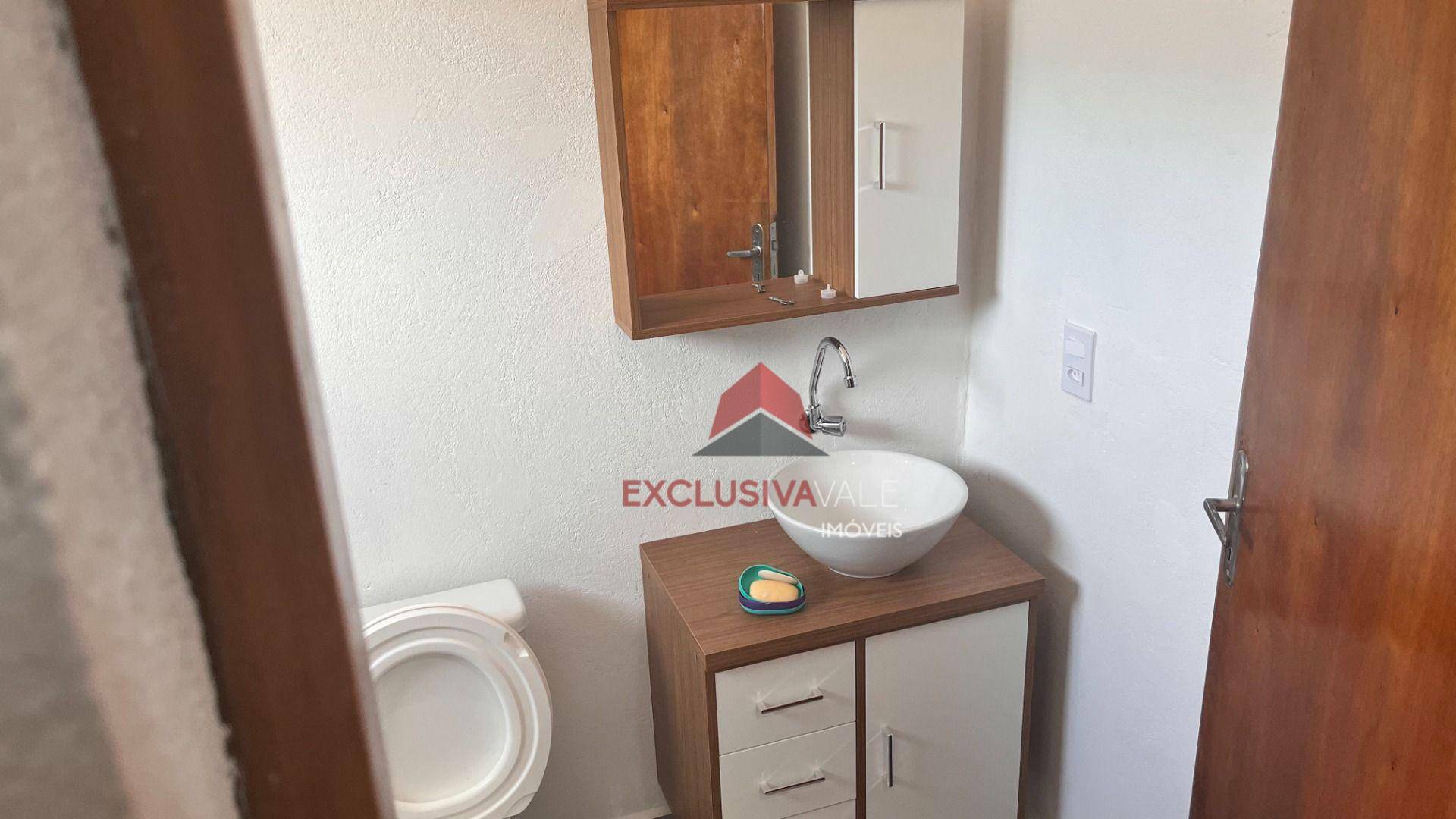 Casa de Condomínio à venda com 4 quartos, 242m² - Foto 8