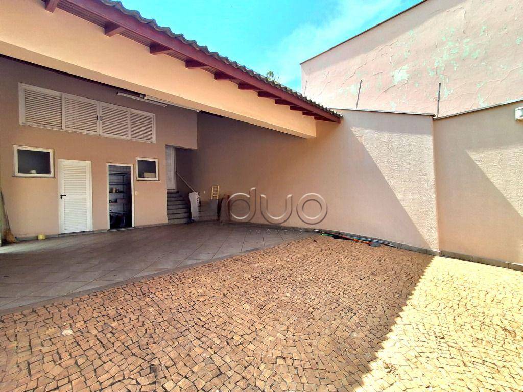 Casa à venda com 3 quartos, 204m² - Foto 12