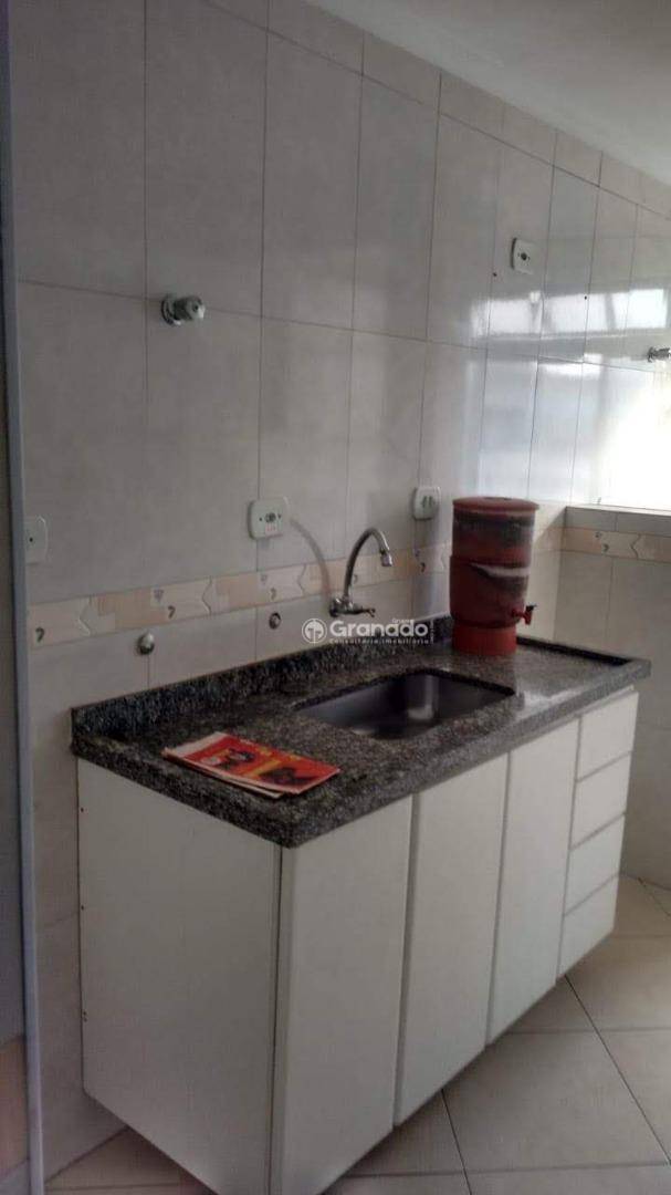 Apartamento à venda com 2 quartos, 61m² - Foto 3