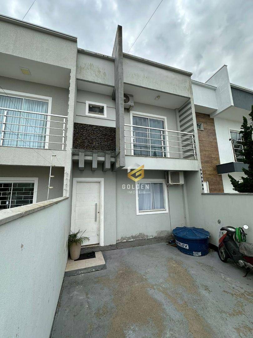 Sobrado à venda com 2 quartos, 90m² - Foto 2