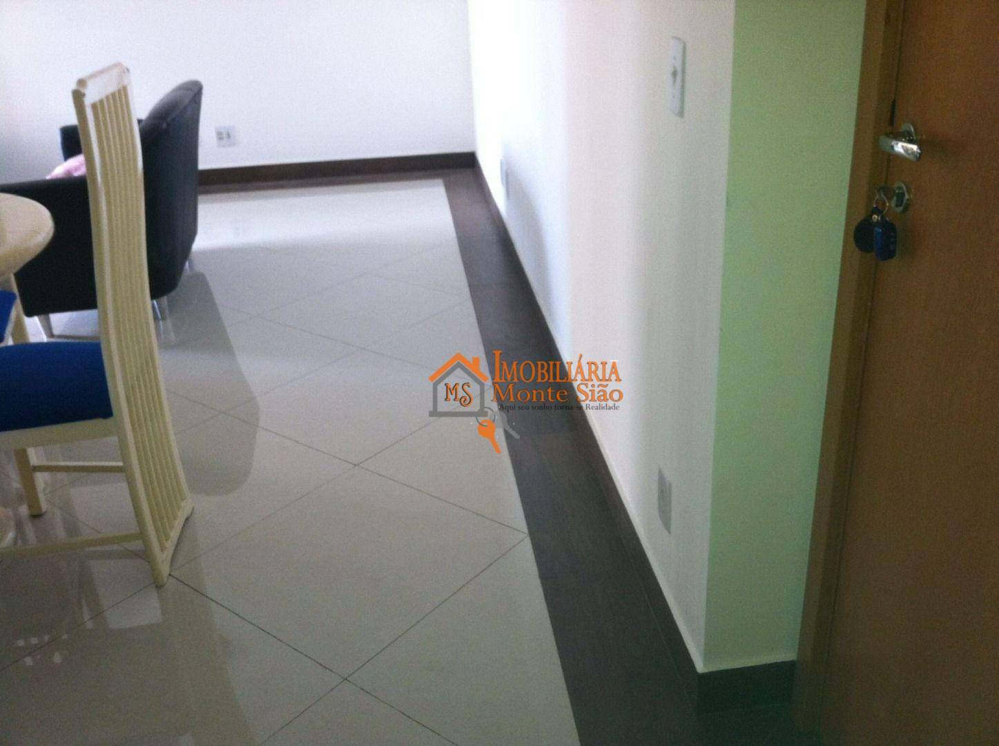 Apartamento à venda com 3 quartos, 76m² - Foto 13