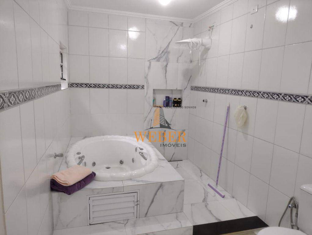 Sobrado à venda com 4 quartos, 330m² - Foto 17