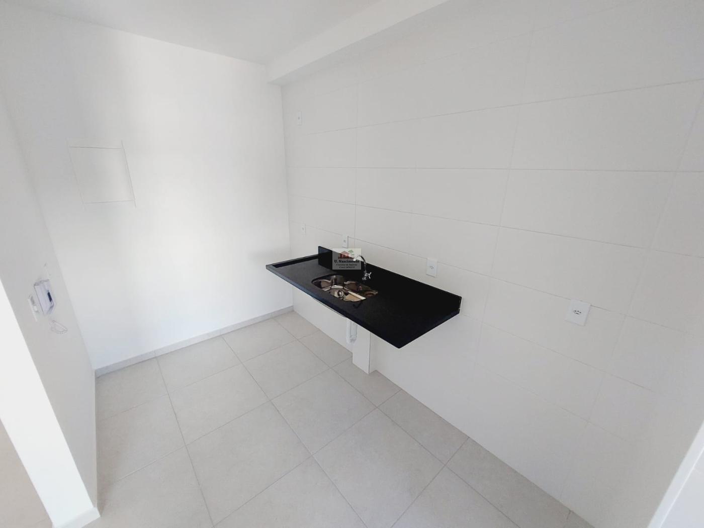 Apartamento à venda com 2 quartos, 68m² - Foto 3