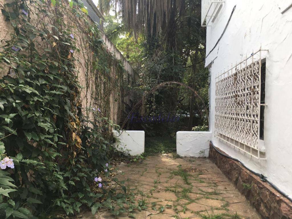 Casa à venda com 3 quartos, 350m² - Foto 17