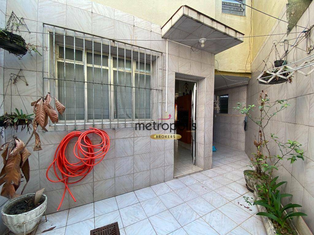 Sobrado à venda com 3 quartos, 200m² - Foto 13