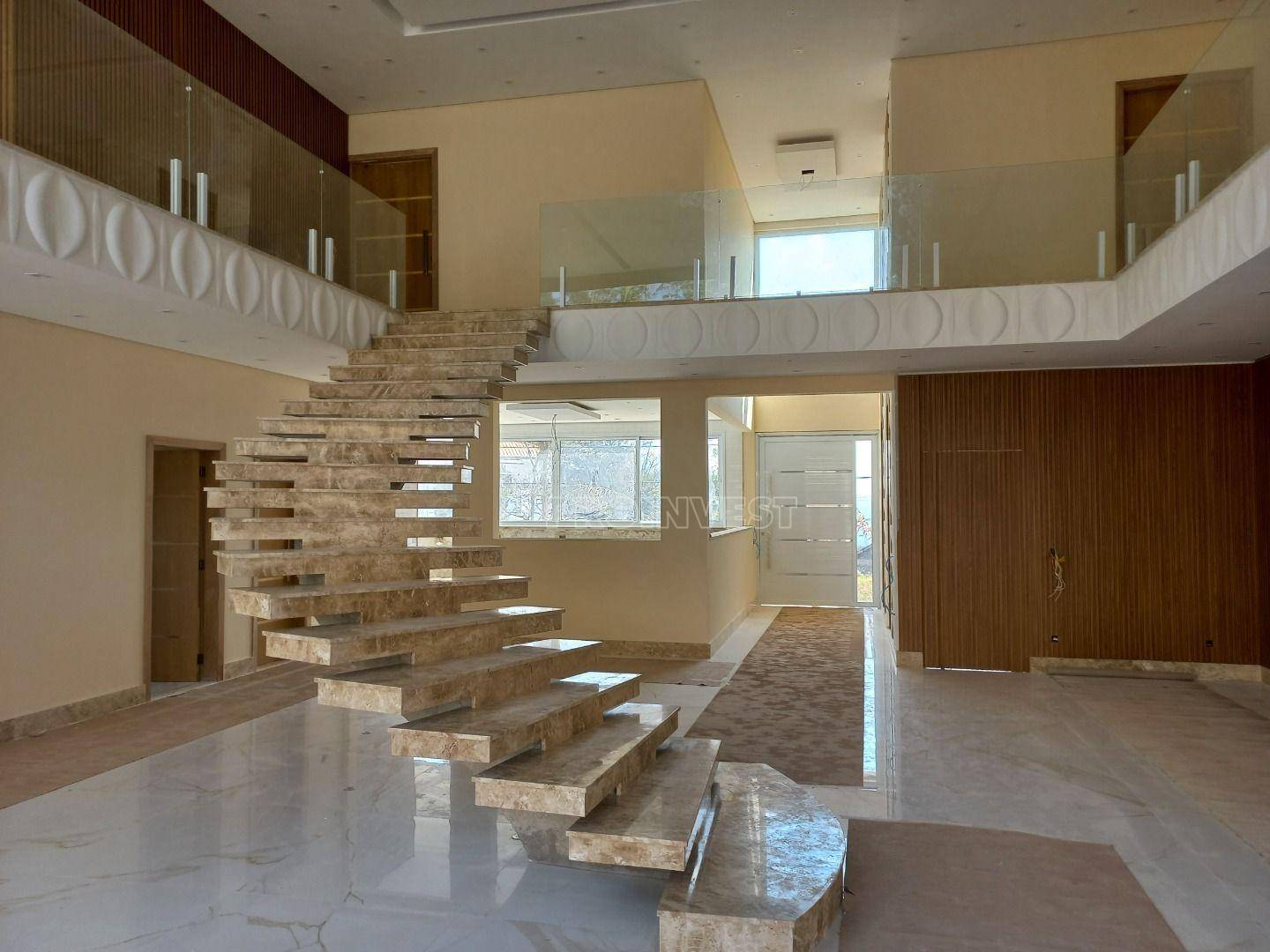 Casa de Condomínio à venda com 6 quartos, 600m² - Foto 1