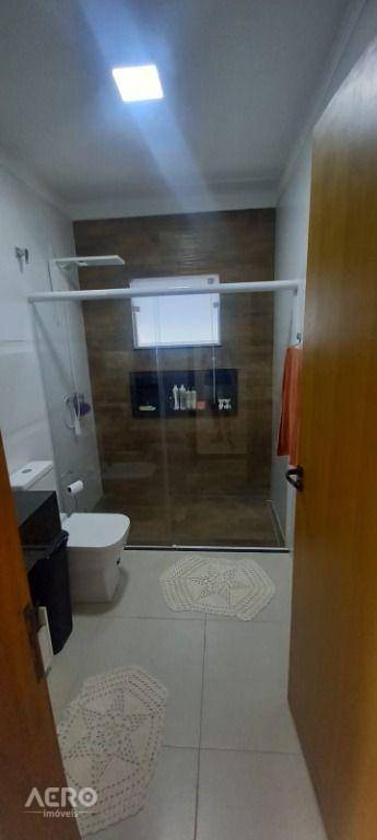 Casa à venda com 3 quartos, 157m² - Foto 17