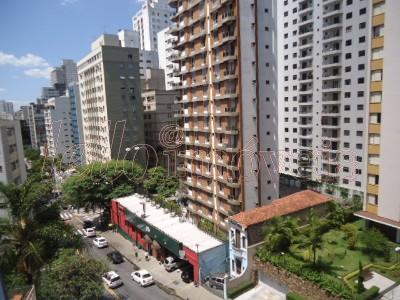 Apartamento à venda com 3 quartos, 200m² - Foto 3