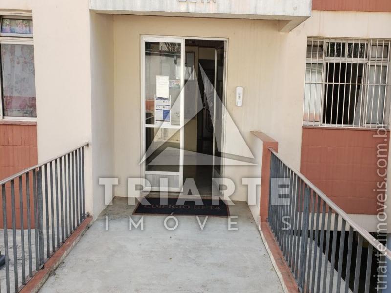 Apartamento à venda com 4 quartos, 254m² - Foto 1