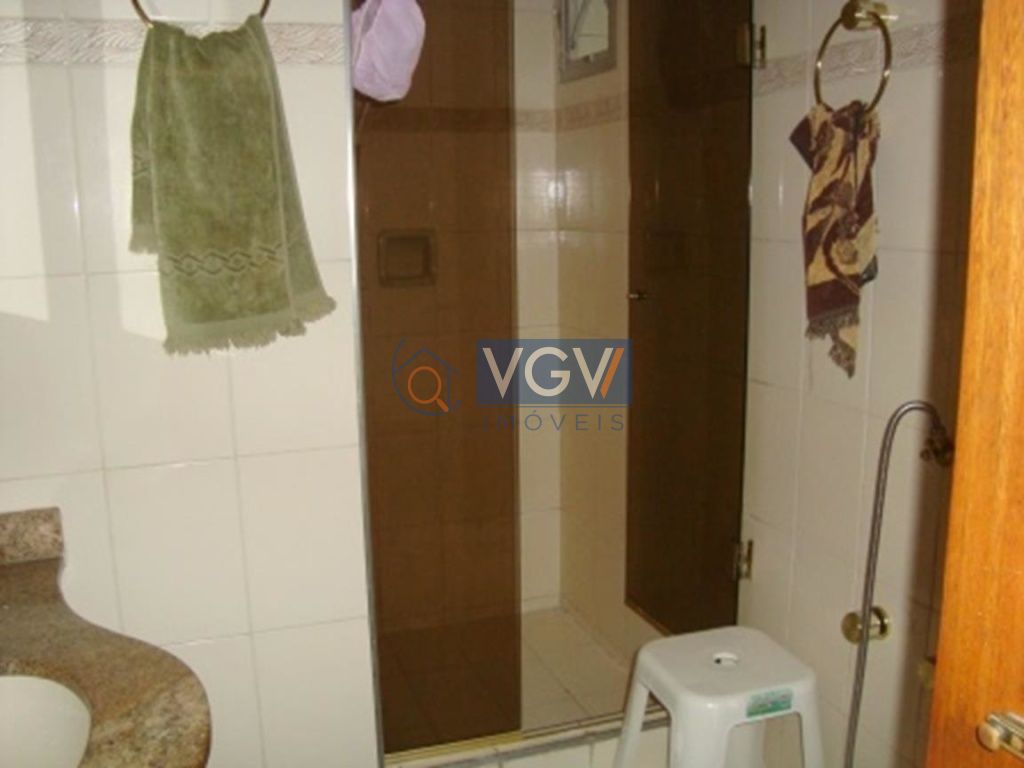 Apartamento à venda com 3 quartos, 107m² - Foto 9