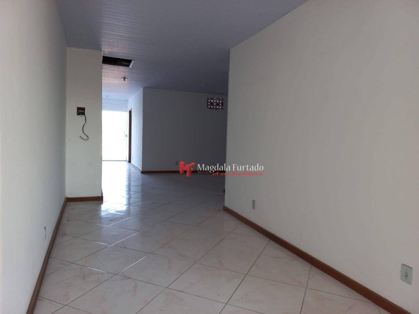 Casa à venda com 3 quartos, 98m² - Foto 6