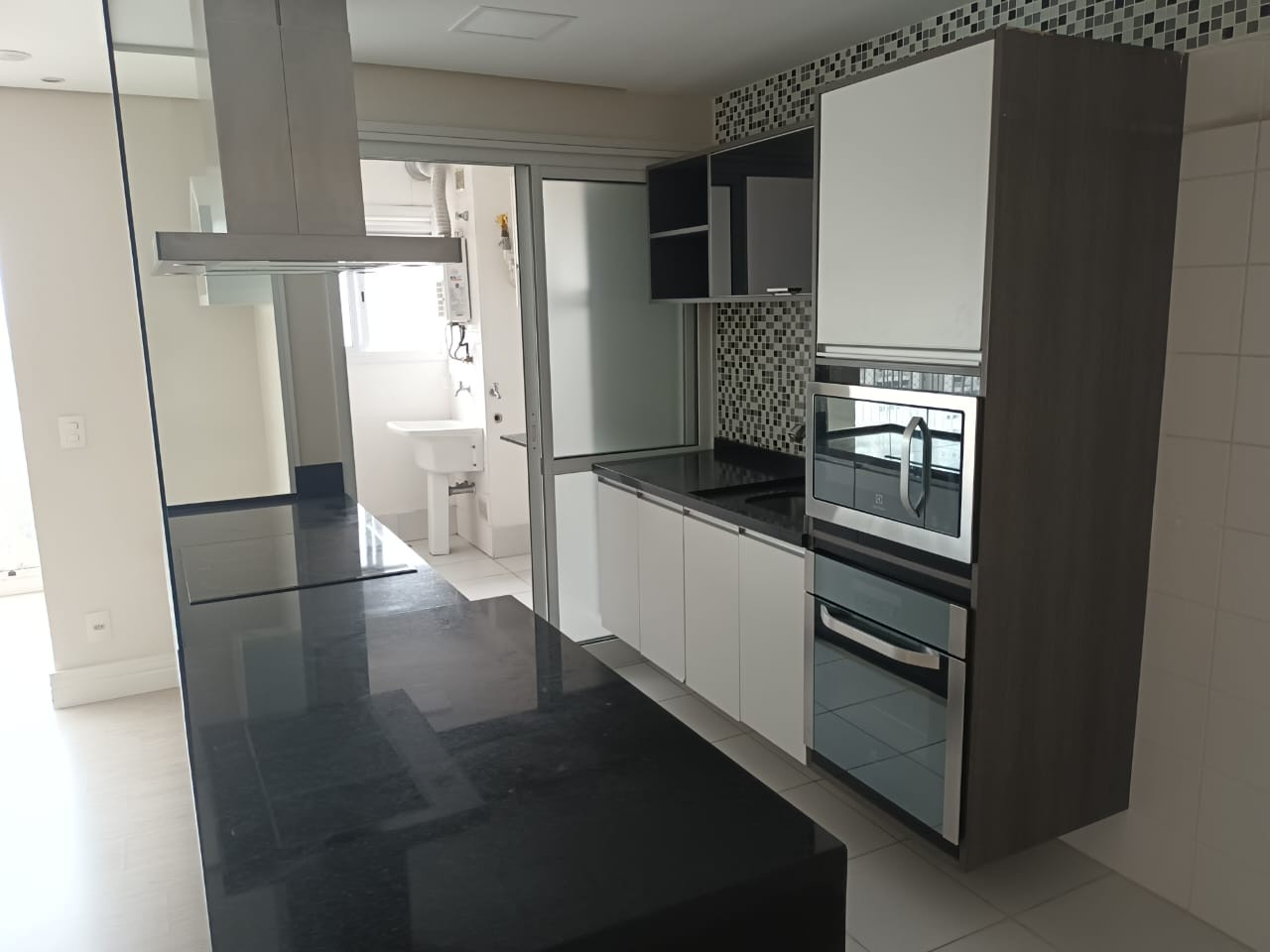 Apartamento à venda com 2 quartos, 65m² - Foto 23