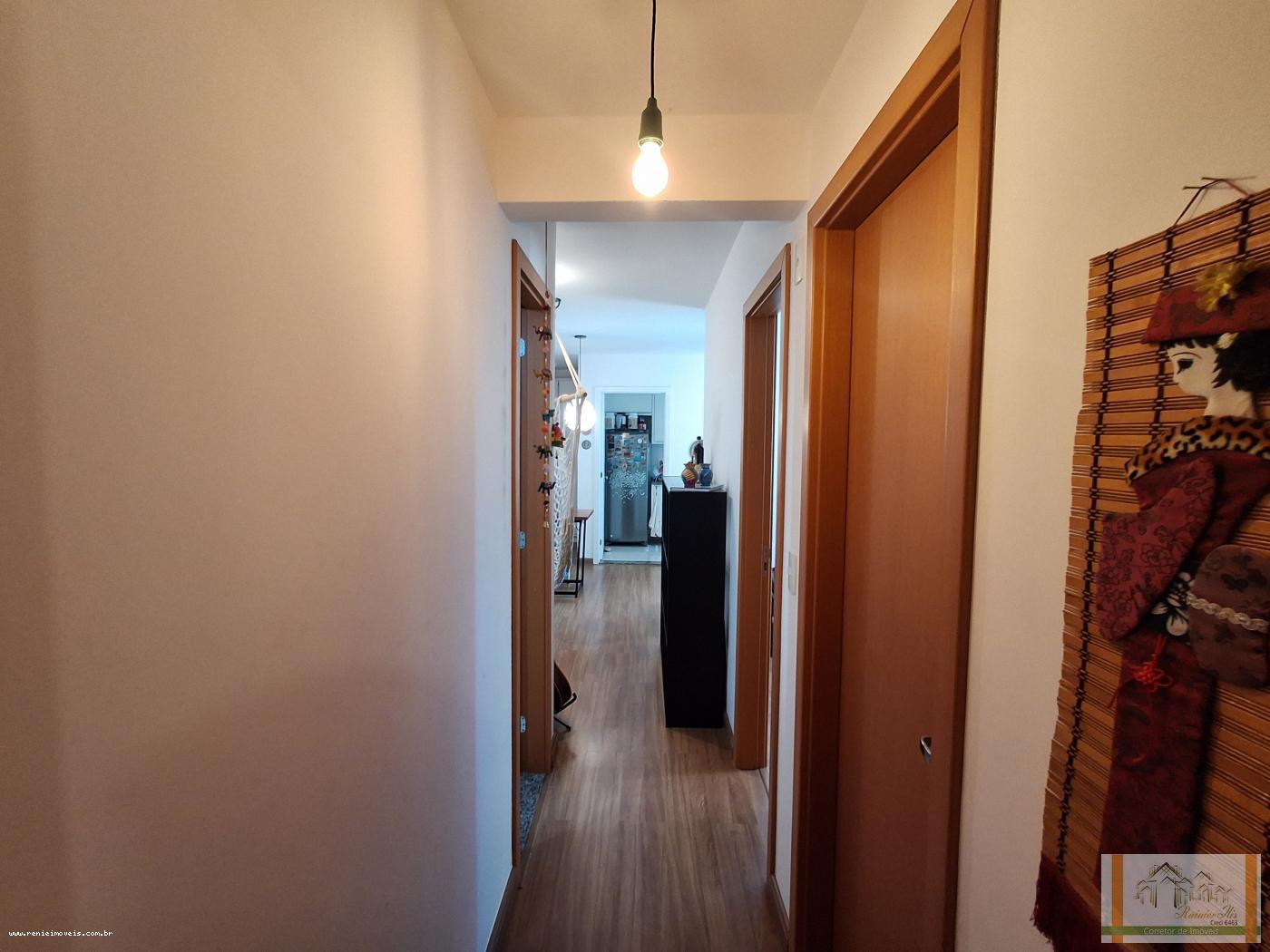 Apartamento à venda com 3 quartos, 69m² - Foto 17