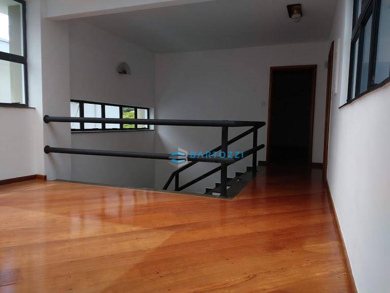 Sobrado à venda e aluguel com 4 quartos, 550m² - Foto 30