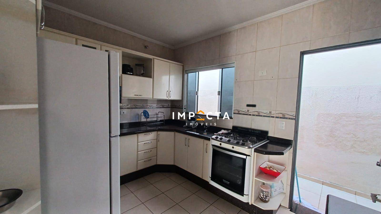 Casa, 3 quartos, 110 m² - Foto 2