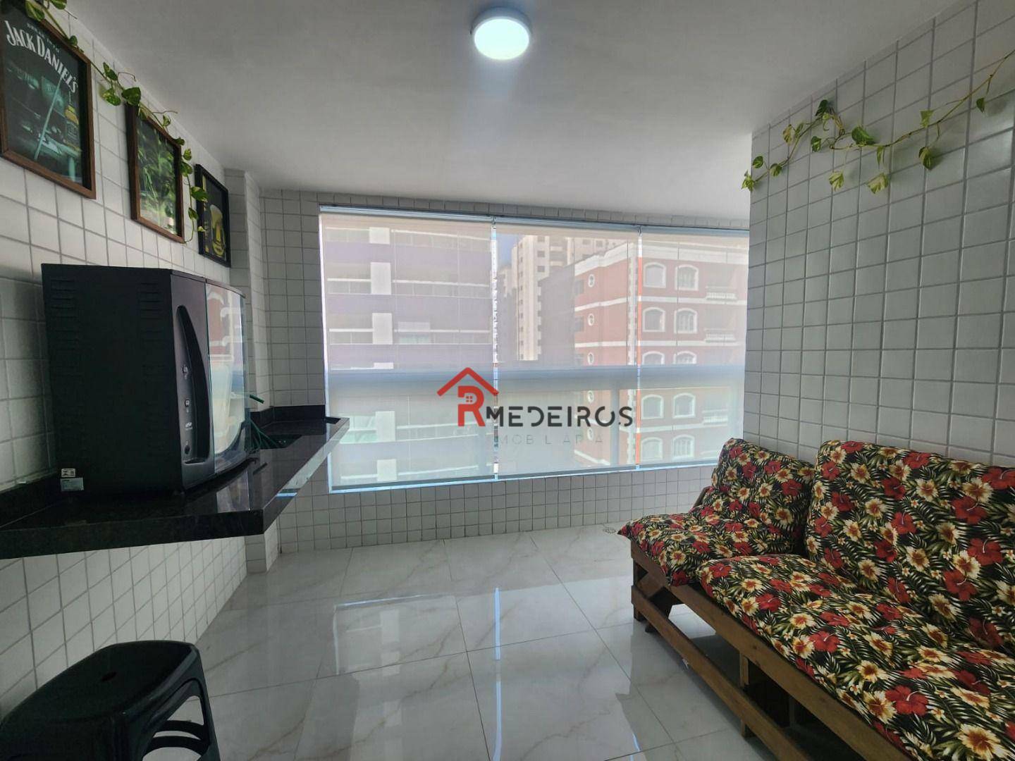 Apartamento à venda com 2 quartos, 70m² - Foto 9