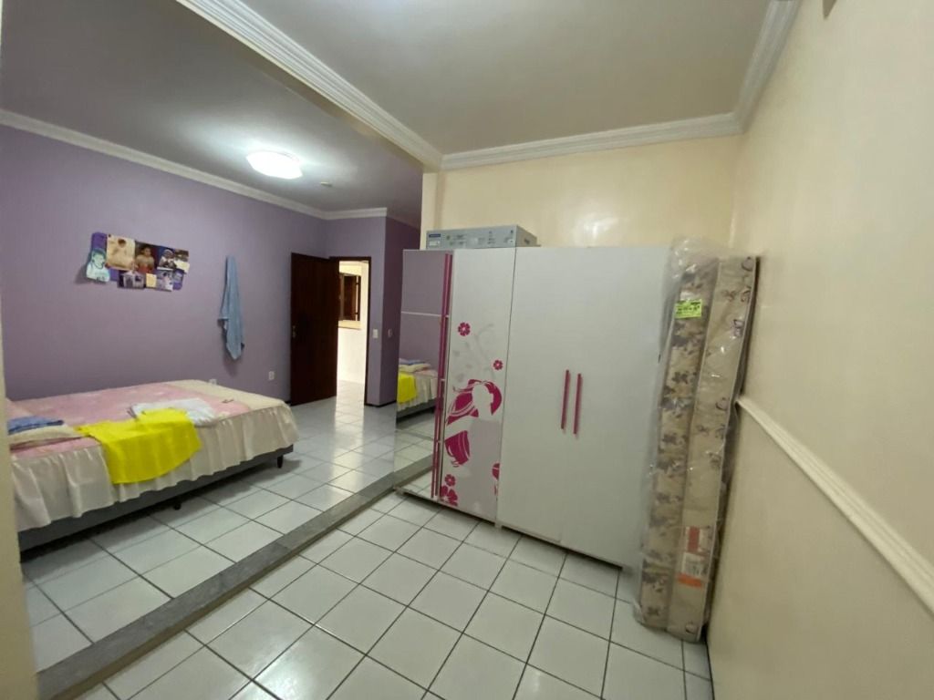 Casa à venda e aluguel com 5 quartos, 240m² - Foto 9