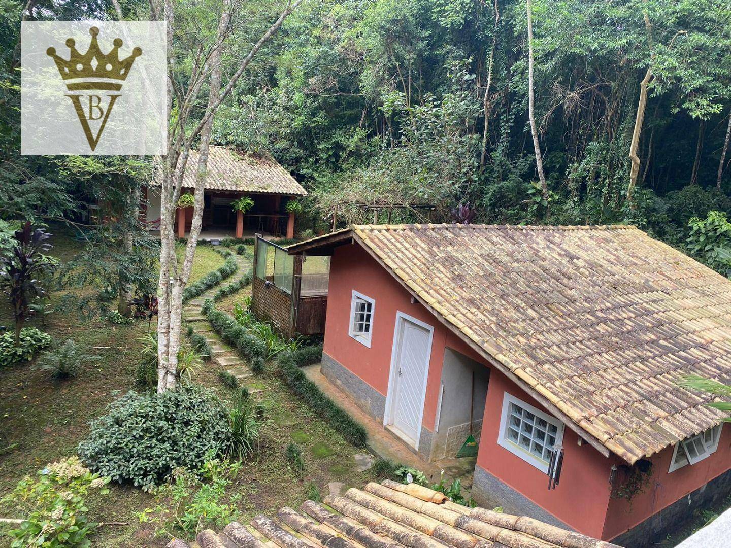 Casa de Condomínio à venda com 3 quartos, 270m² - Foto 4