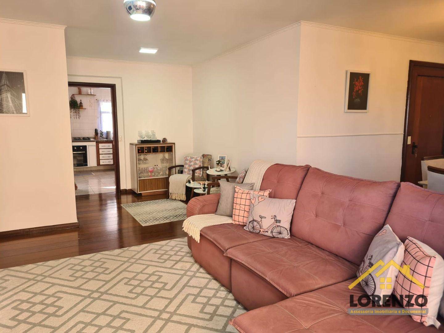 Apartamento à venda com 3 quartos, 135m² - Foto 4