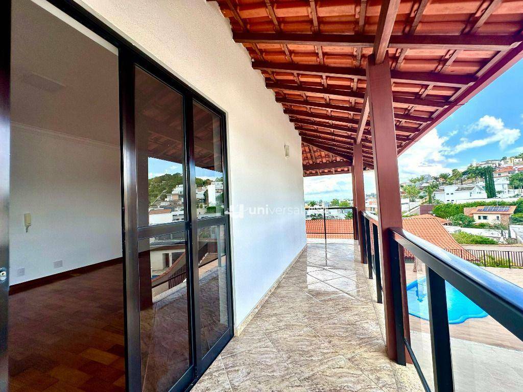 Casa de Condomínio à venda com 4 quartos, 409m² - Foto 13