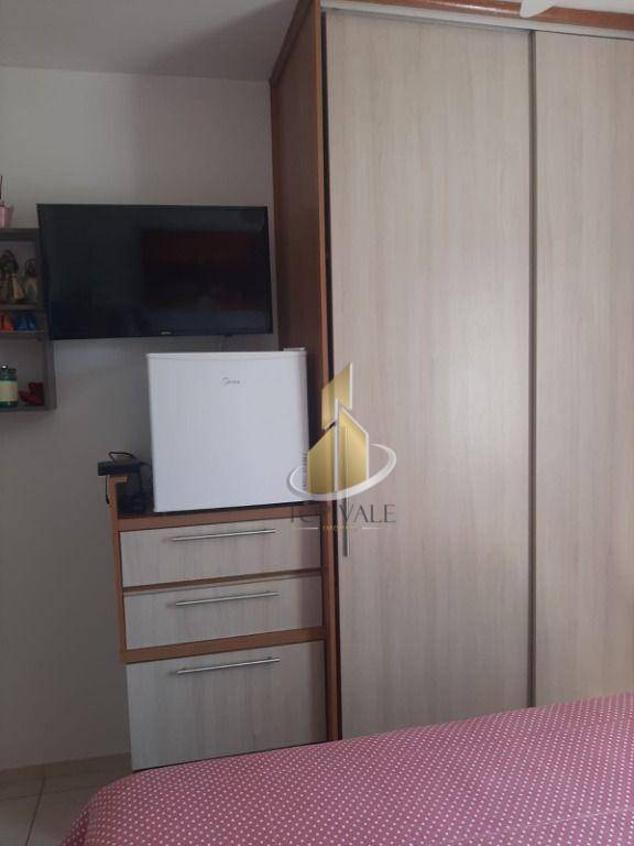 Apartamento à venda com 2 quartos, 60m² - Foto 5