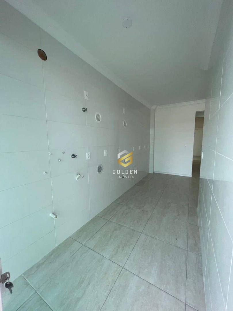 Cobertura à venda com 2 quartos, 131m² - Foto 9