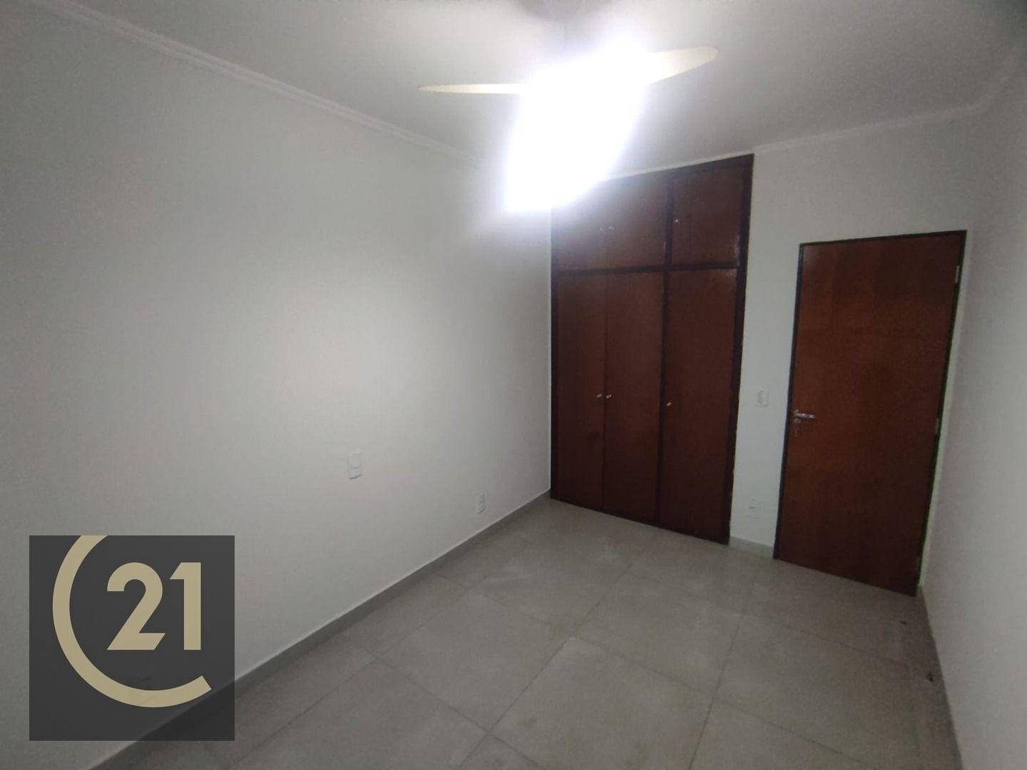 Apartamento à venda com 3 quartos, 76m² - Foto 13