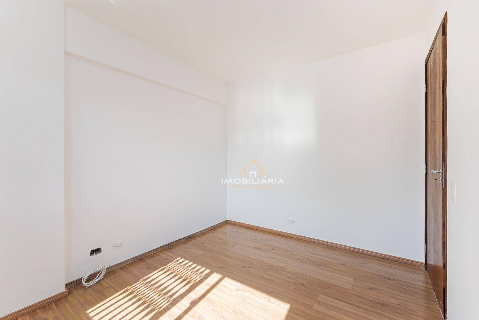 Apartamento à venda com 2 quartos, 70m² - Foto 14