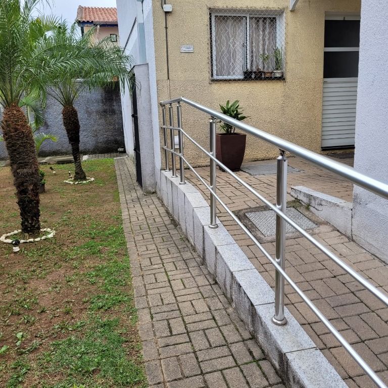 Sobrado à venda com 2 quartos, 60m² - Foto 1